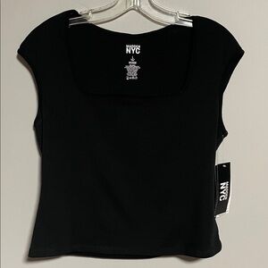 Madden NYC trapezoid black top size Large NWT